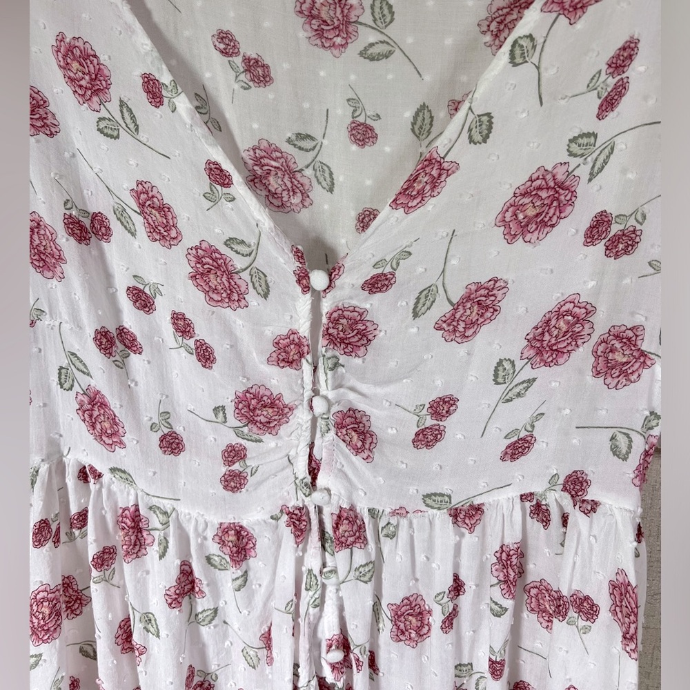 Button up floral blouse - Picture 2 of 6